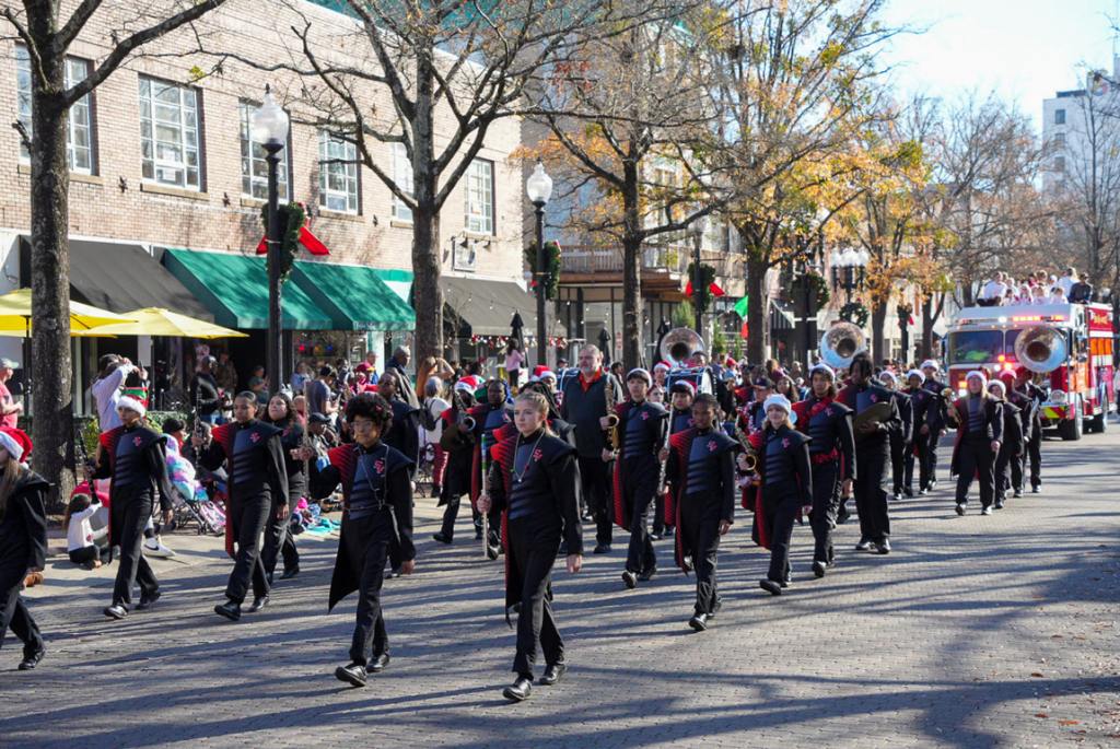 2023 Fayetteville Rotary Christmas Parade