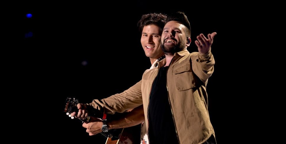 Dan Shay Member Suffers Major Fall While Performing On Stage 