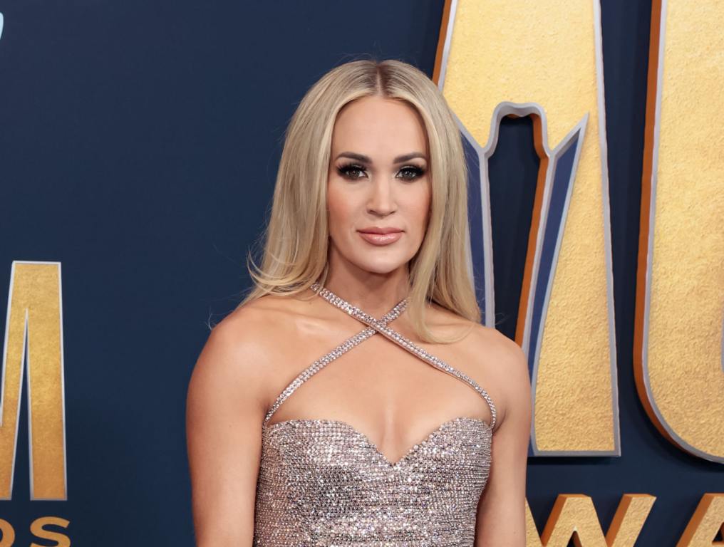 Carrie Underwood Doesn't Like To Call ETOTY A 'Competition'